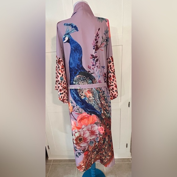 Peacock Kimono / Robe - Picture 4 of 8